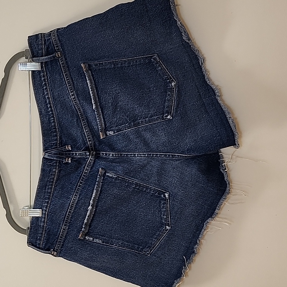 Good American '90s Cutoff Distressed Denim Shorts Blue Size 16 - Picture 10 of 16